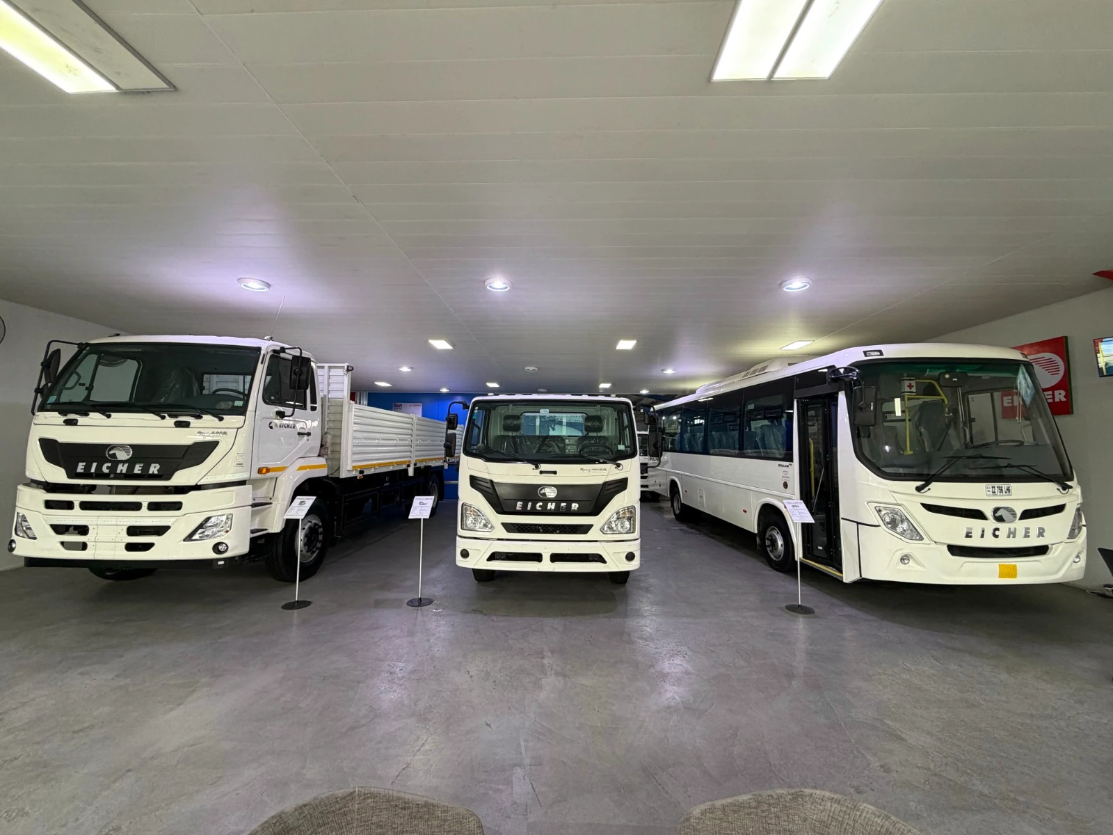 Showroom Eicher · Camions et bus · Pointe-Noire