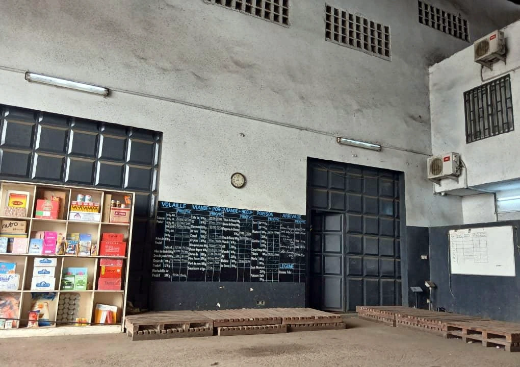 Mont Kamba · Armazém frigorífico e de secos · Pointe-Noire